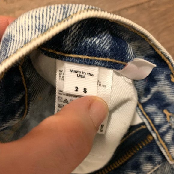 American Apparel Acid Wash High-Waist Jean Cuff Short - Picture 6 of 9